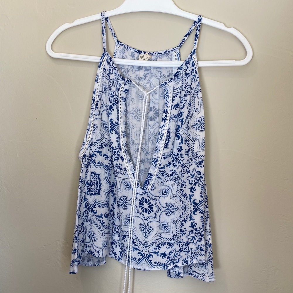 Pacsun ME to WE Blue Floral Cover Up Top